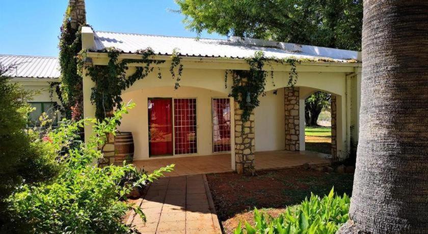 Kalahari Farmhouse, Namibia 호텔 마리엔탈 외부 사진