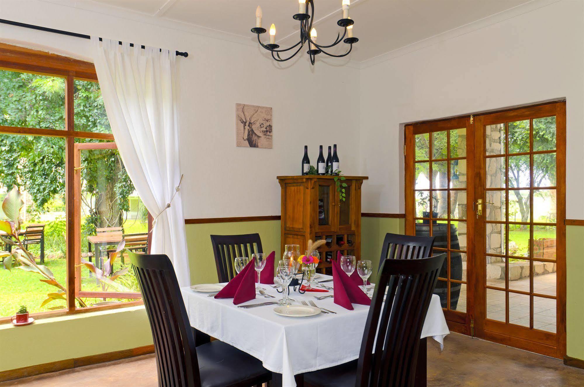 Kalahari Farmhouse, Namibia 마리엔탈 외부 사진