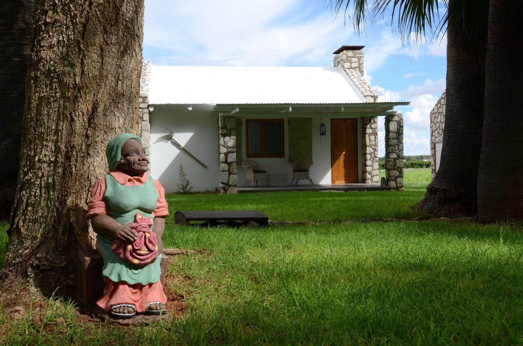 Kalahari Farmhouse, Namibia 마리엔탈 외부 사진